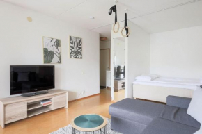 Studio next to metro in Matinkylä, Free car park, Free WiFi